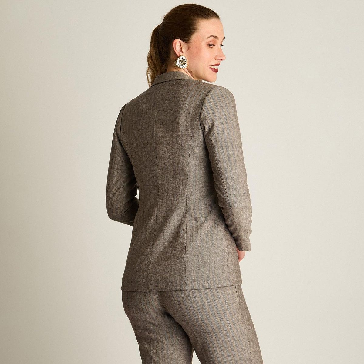 LORENZO DI PONTTI - Blazer Gris Clásico con Bolsillos y Solapa