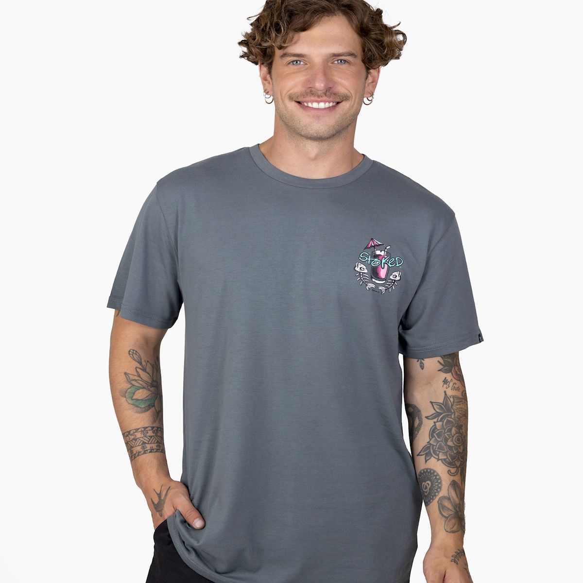 STOKED - Polera Hombre Shark Gris Stoked