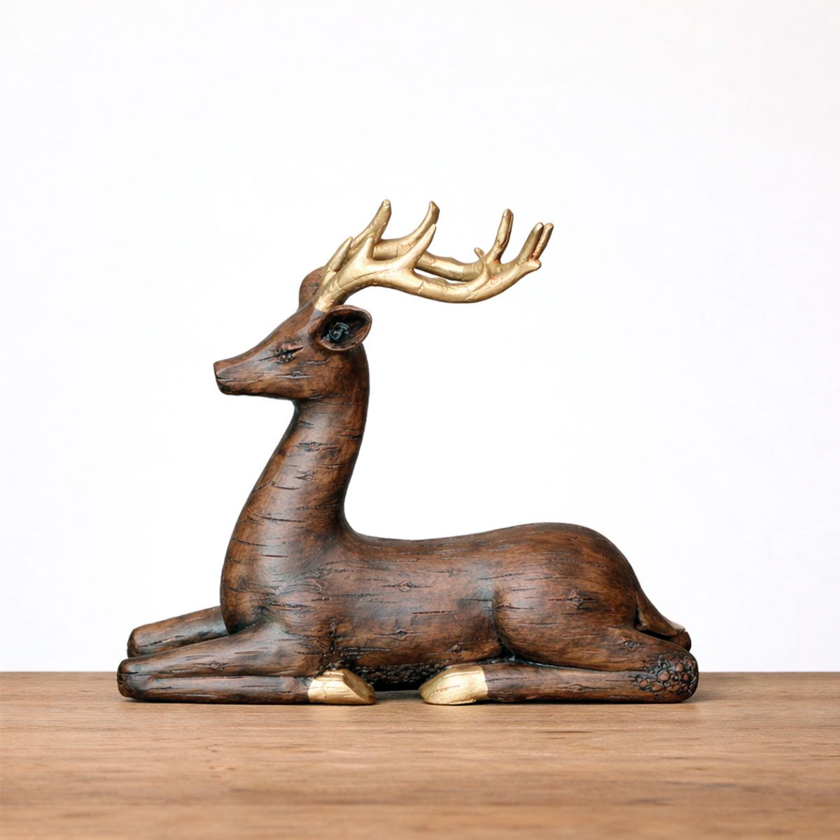 BROOKMAN - ADORNO VENADO BAMBI ACOSTADO POLIRESINA COÑAC 28 x 10 x 27 CM
