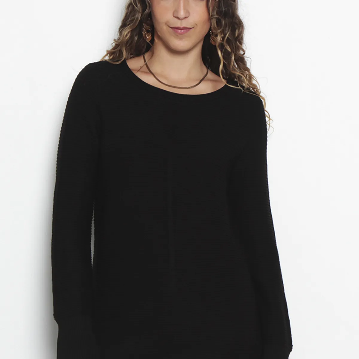 WADOS - SWEATER BASICO MANGA LARGA ESCOTE REDONDO