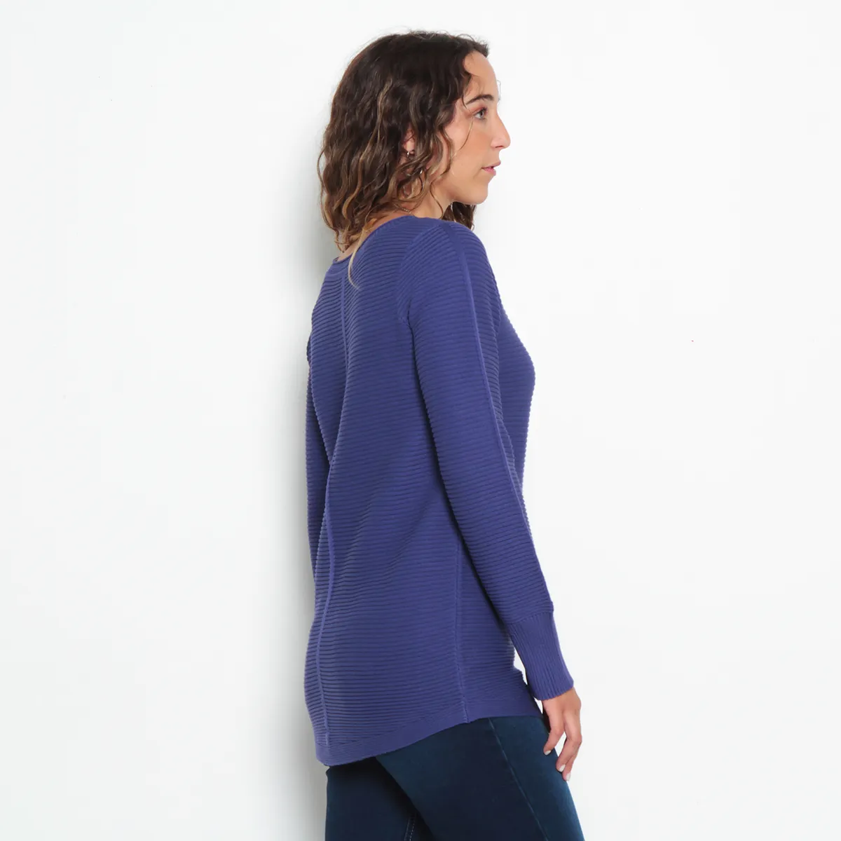 WADOS - SWEATER BASICO MANGA LARGA ESCOTE REDONDO