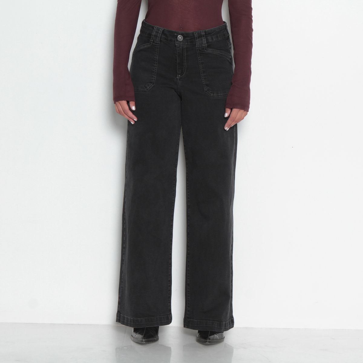 WADOS - JEANS MUJER WIDE CARGO TIRO MEDIO PRETINA BASICA UN BOTON
