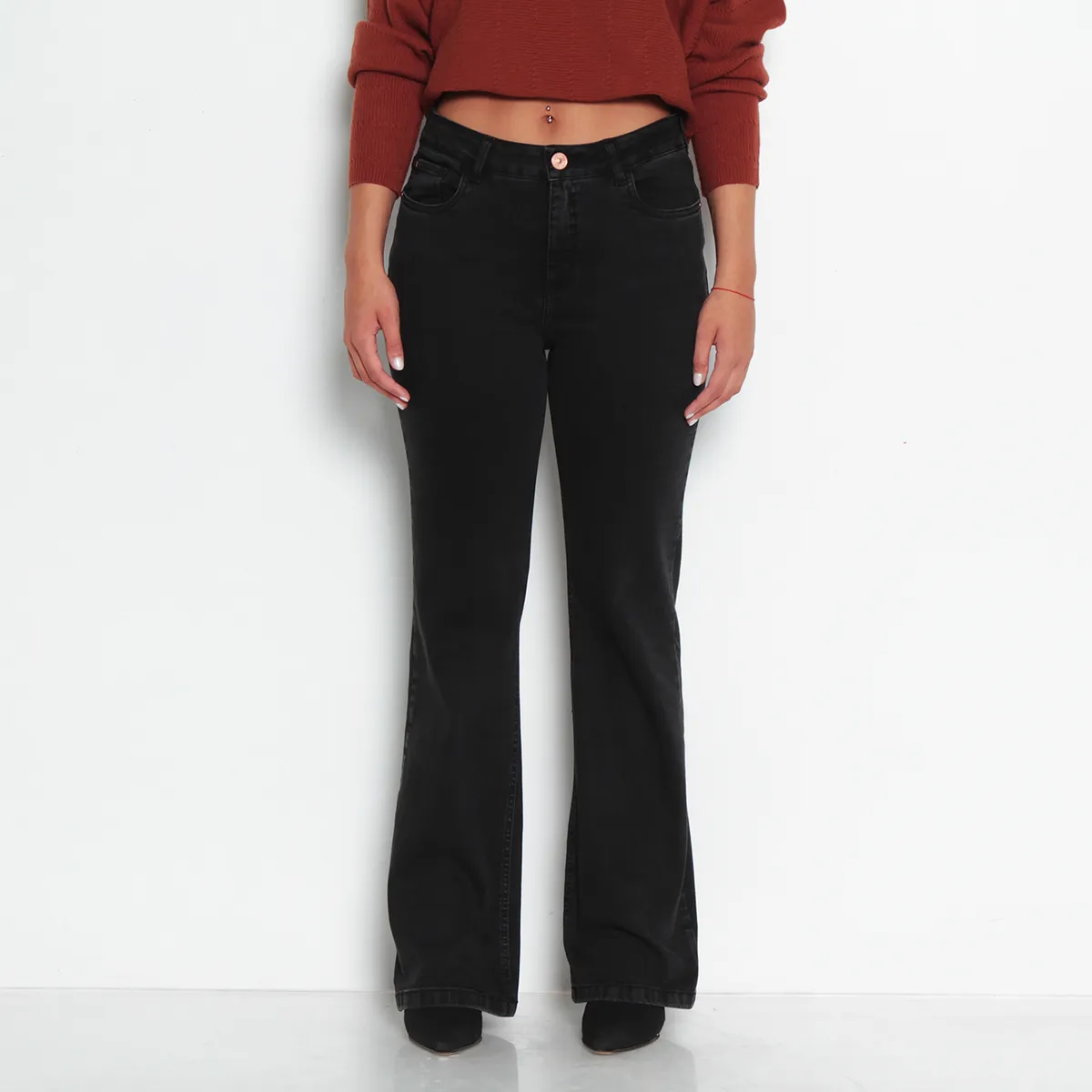 WADOS - JEANS TIRO ALTO PRETINA BASICA UN BOTON PIERNA RECTA