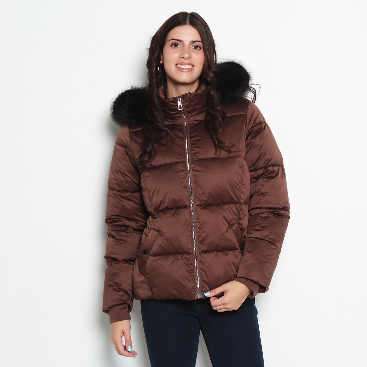 WADOS - PARKA MANGA LARGA CON CAPUCHA Y CIERRE DELANTERO