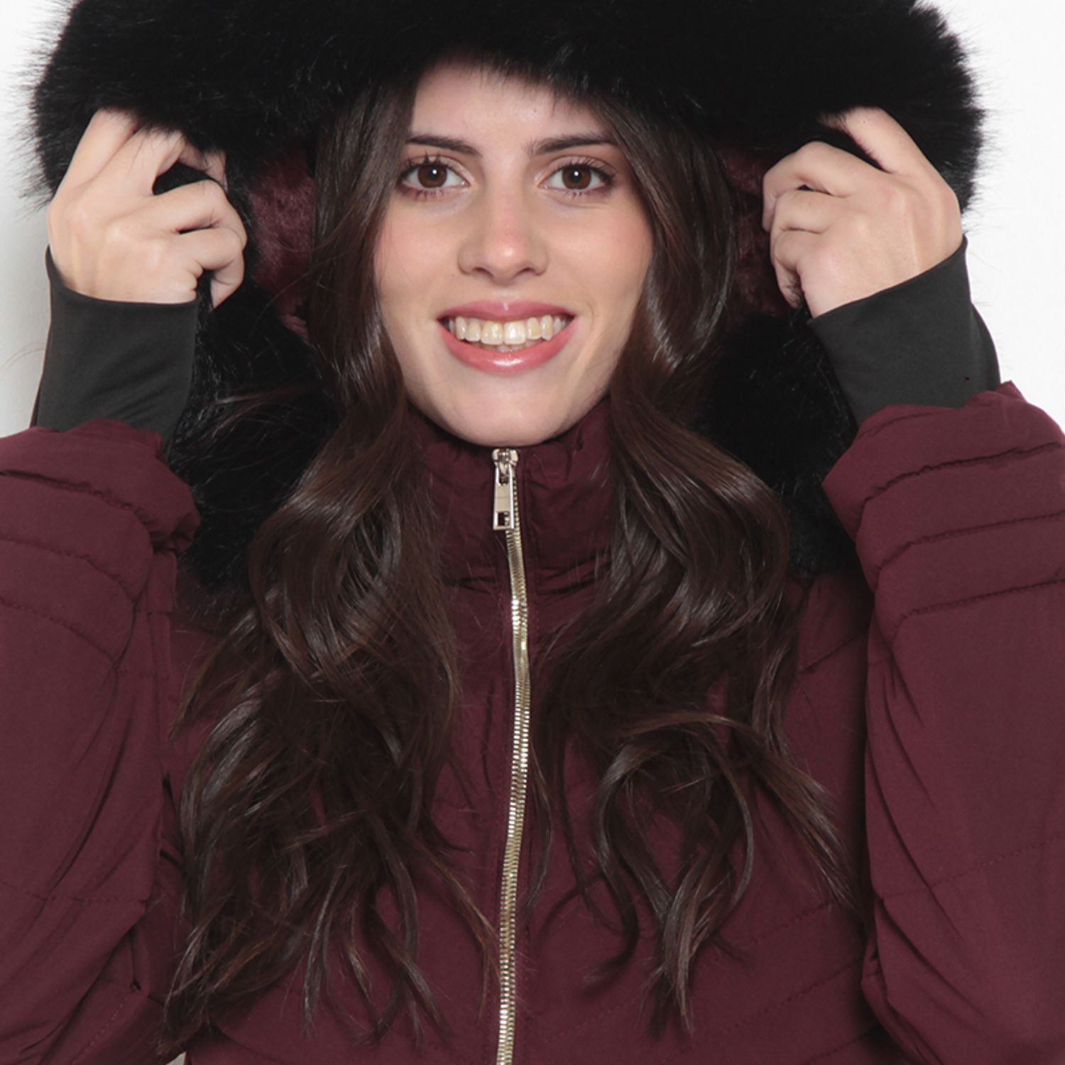 WADOS PARKA MANGA LARGA CAPUCHA PIEL SINTETICA Y CINTURON