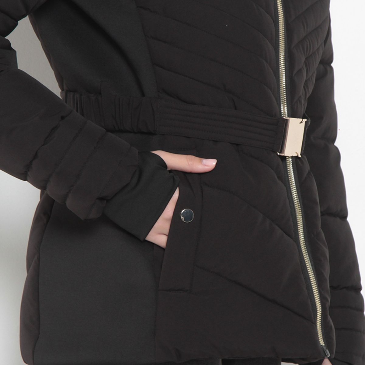 WADOS - PARKA MANGA LARGA  CAPUCHA PIEL SINTETICA Y CINTURON