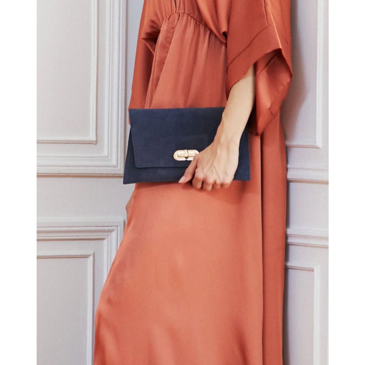 MI PLACARD - Clutch Amalia Gamuza Azul Oscuro
