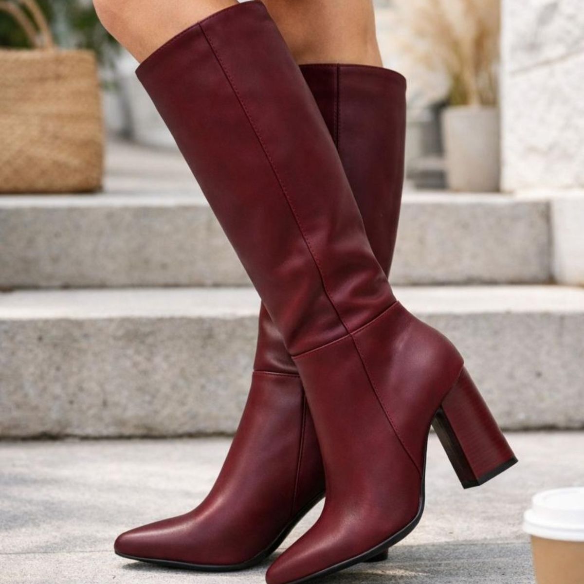 SNOOPY - Bota  Mujer Taco Alto  M588. Color Burdeos
