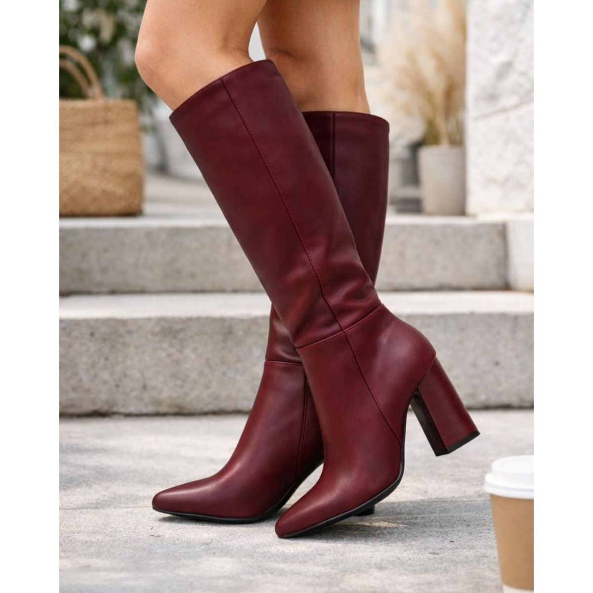 SNOOPY - Bota  Mujer Taco Alto  M588. Color Burdeos