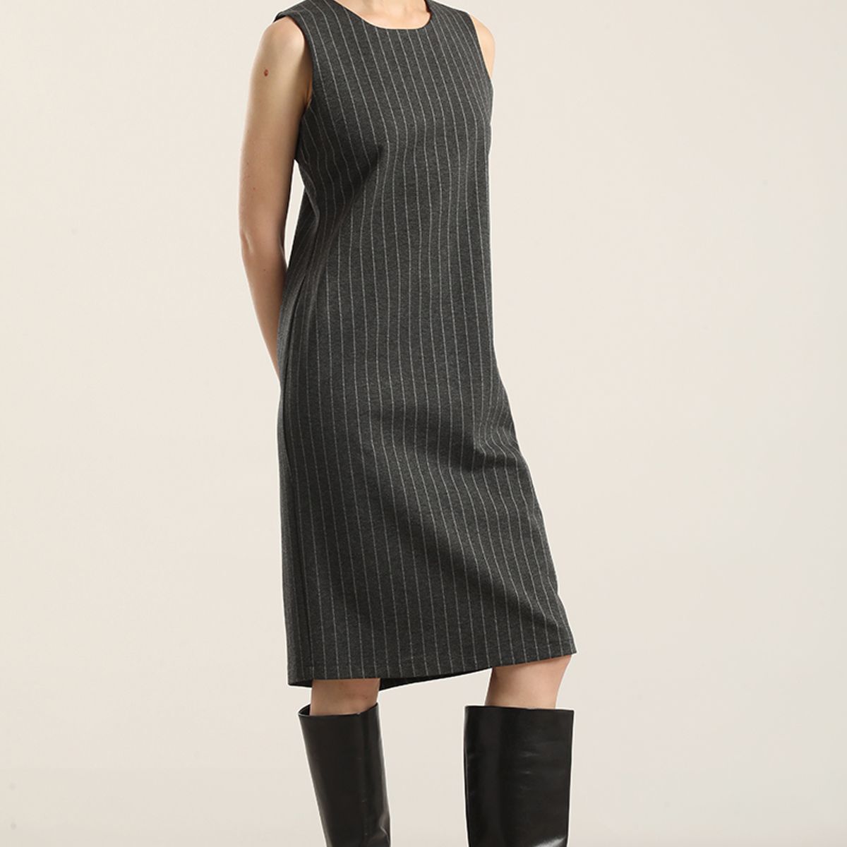 LIOLA - Vestido rodilla, rayas, gris Liola
