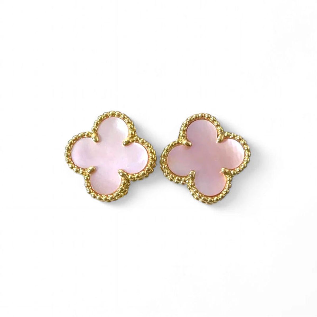 AMBAR JOYERIA - Aros Clovers Nacar Rosado Trébol - Baño de Oro 18k