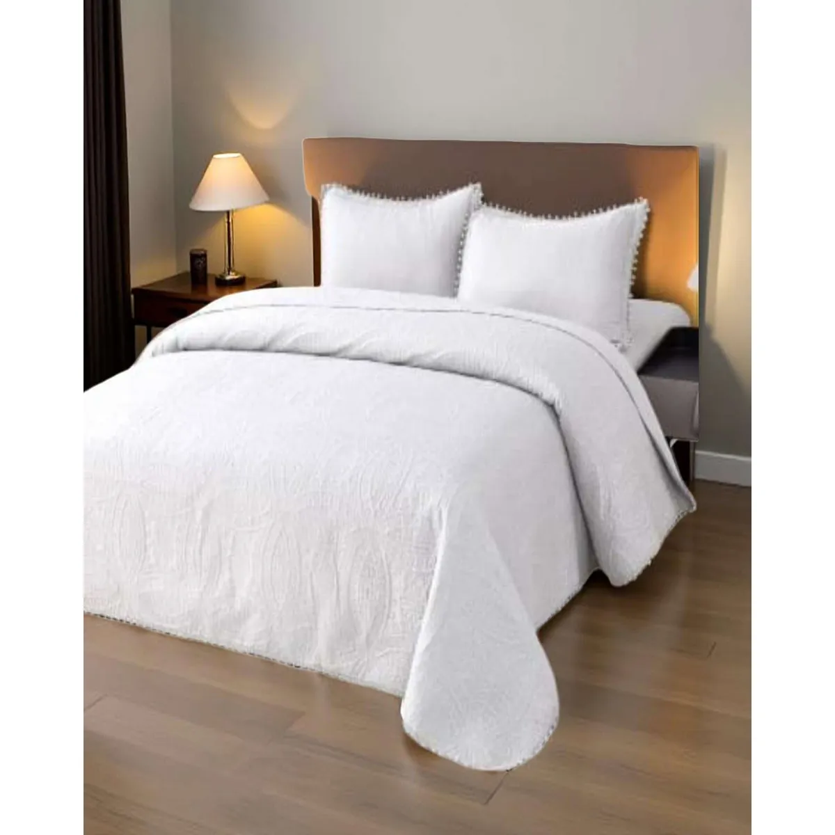 GENERICO - Cubrecama Quilt Primavera Verano con Pompones 2 Plazas.