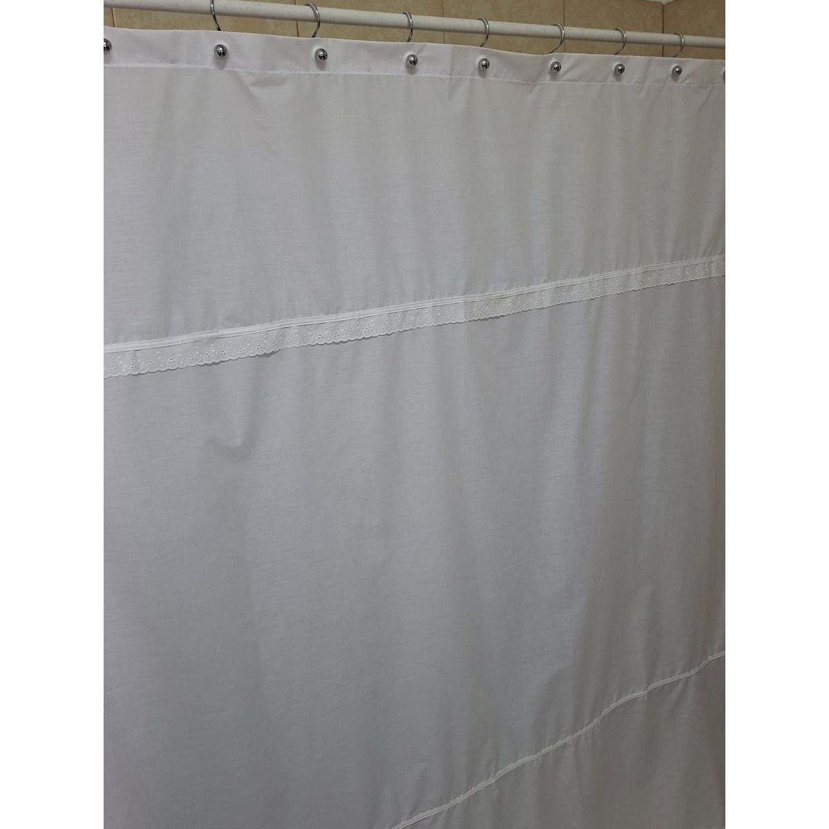 GENTILE - Cortina y Set de baño 5 piezas blanco broderie  180 x 180 cms
