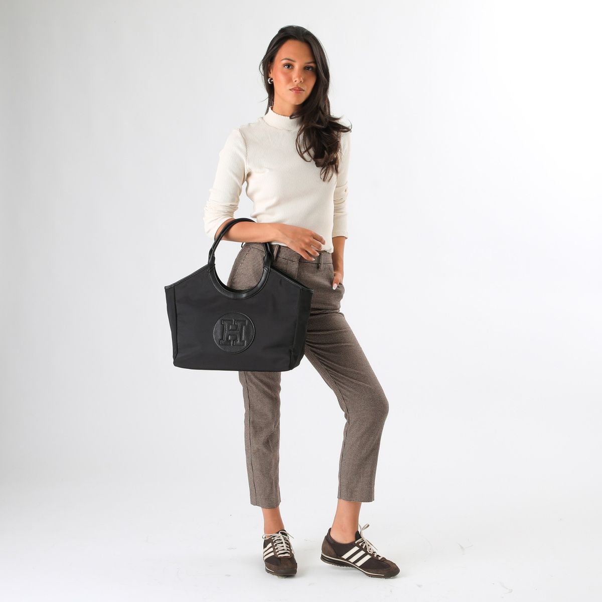 HUMANA - Cartera Tote Drena Negro Humana