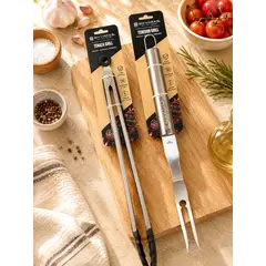EN VARA'S MEATS & GRILL - Set 2 Pcs Parrillero Tenaza + Tenedor Grill Bbq 40 Cms