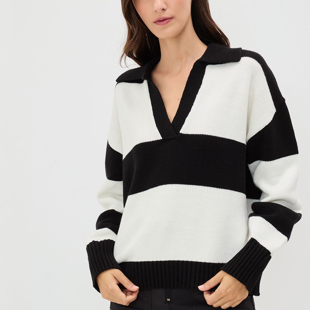 IO - Sweater Fantasia Mujer Negro Io