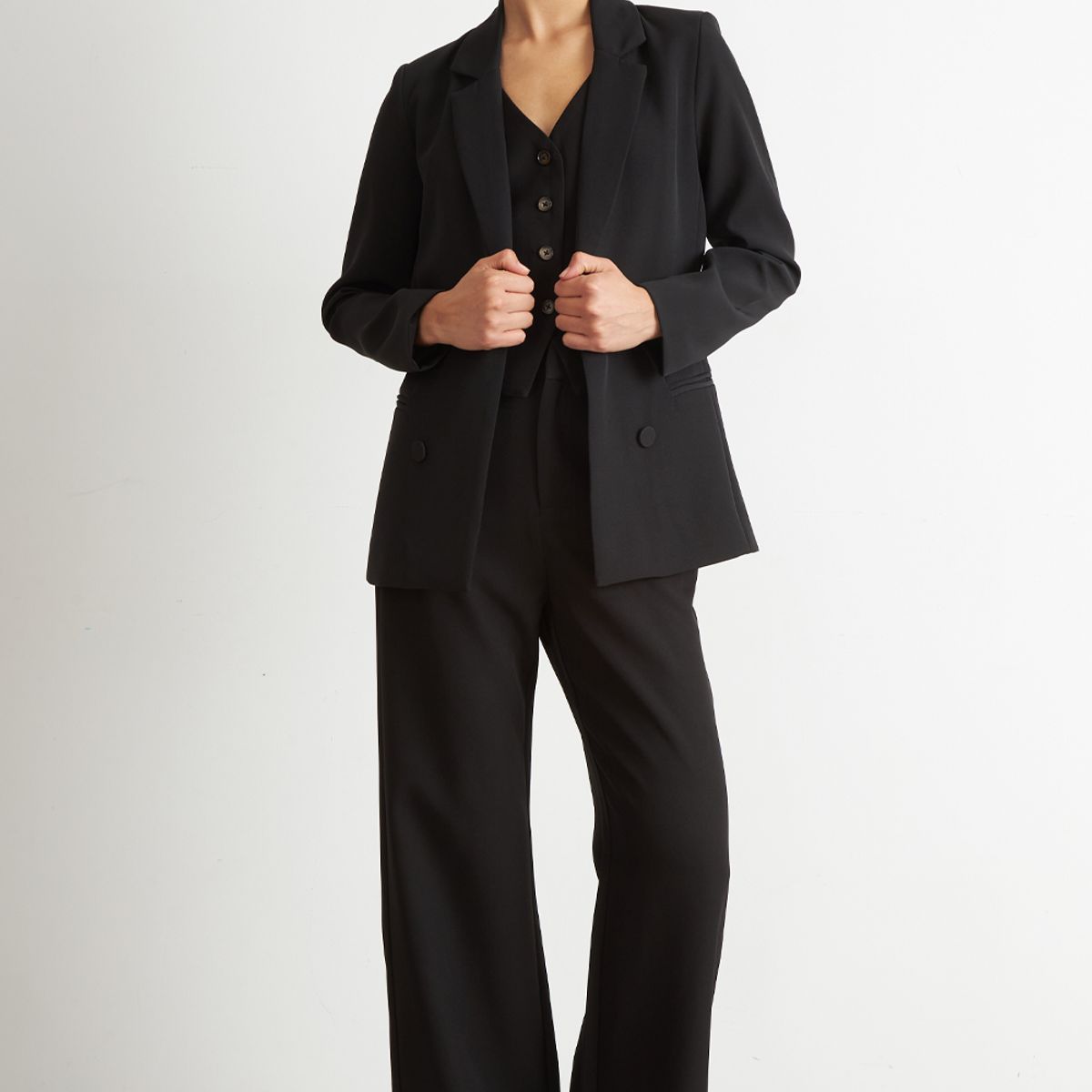 NICOPOLY - Blazer Básico de Tope Negro Nicopoly