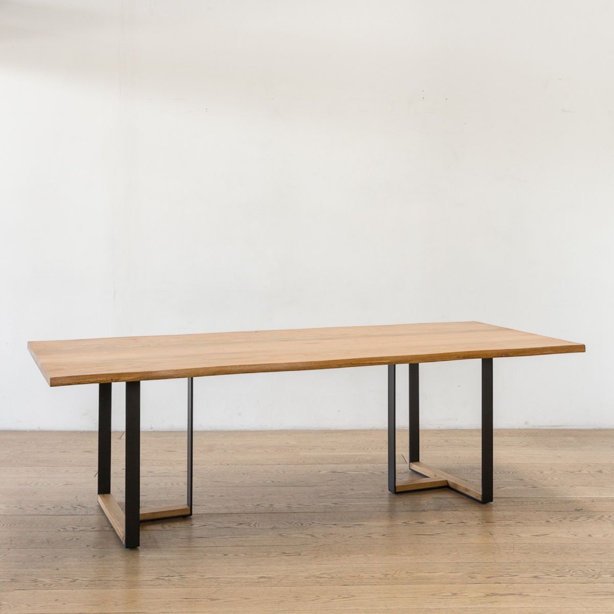 AMOBLE - Mesa De Comedor Litoria Roble 240 Amoblé