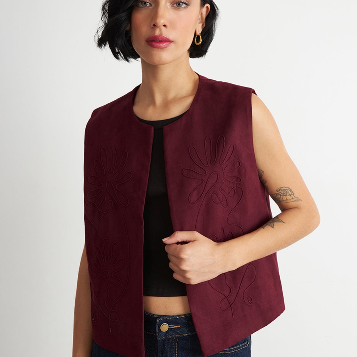 NICOPOLY - Vest Tipo Gamuza Bordado Burdeo Nicopoly