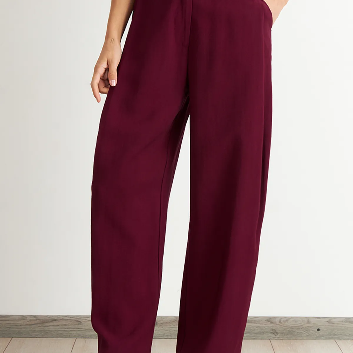 NICOPOLY - Pantalón Estilo Japonés Pierna Ancha Burdeo Nicopoly