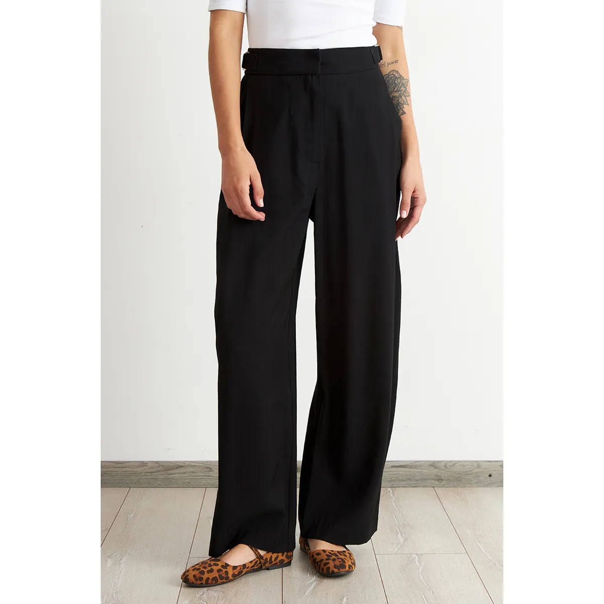 NICOPOLY - Pantalón Estilo Japonés Pierna Ancha Negro Nicopoly