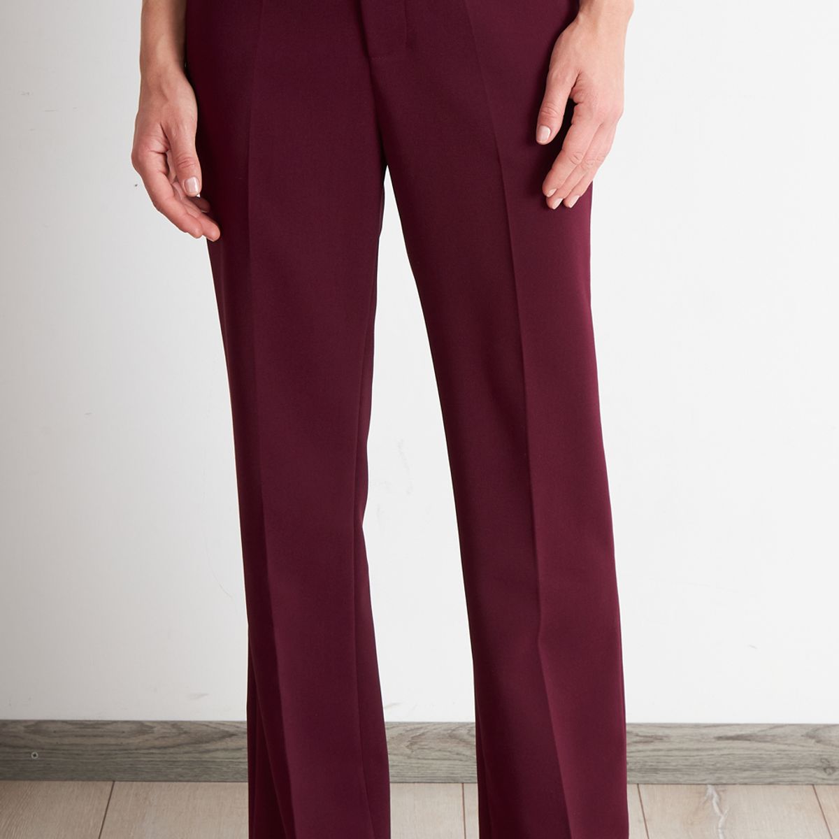 NICOPOLY - Pantalón  Recto Burdeo Nicopoly