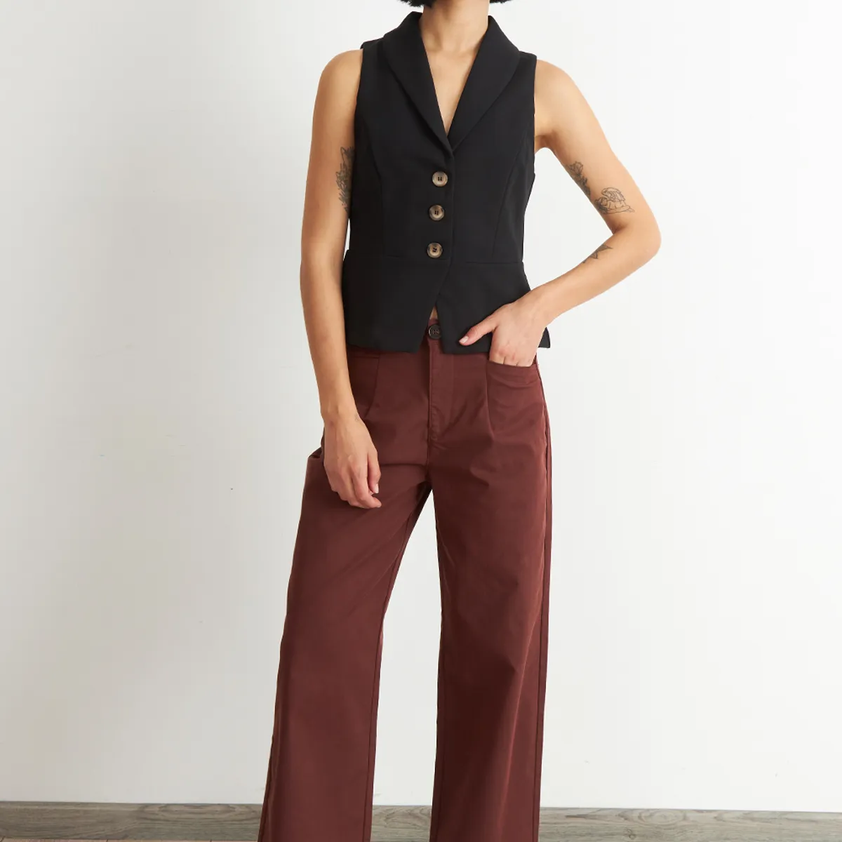 NICOPOLY - Jeans Corte Recto Café Nicopoly