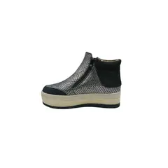 HERIEL - Zapatilla Plateada Urbana