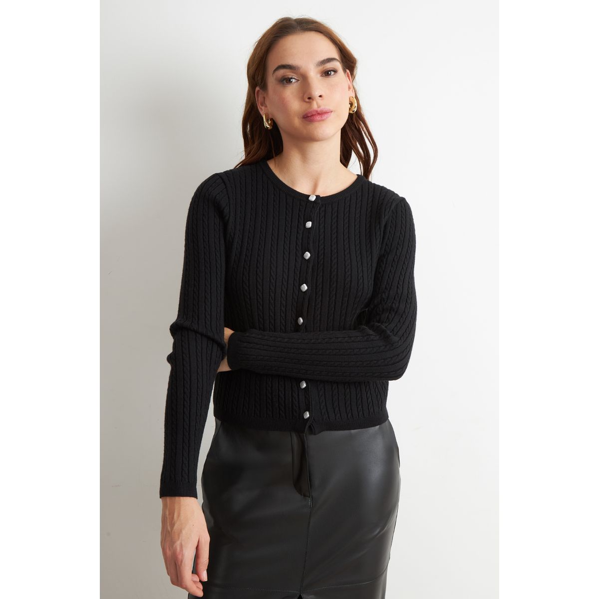 NICOPOLY - Cárdigan Trenzado Cuello Redondo Negro Nicopoly