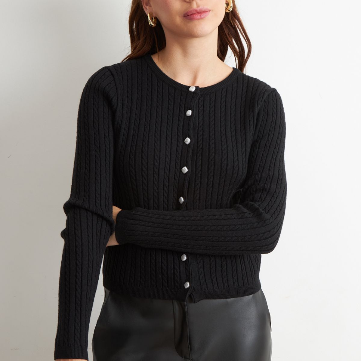 NICOPOLY - Cárdigan Trenzado Cuello Redondo Negro Nicopoly