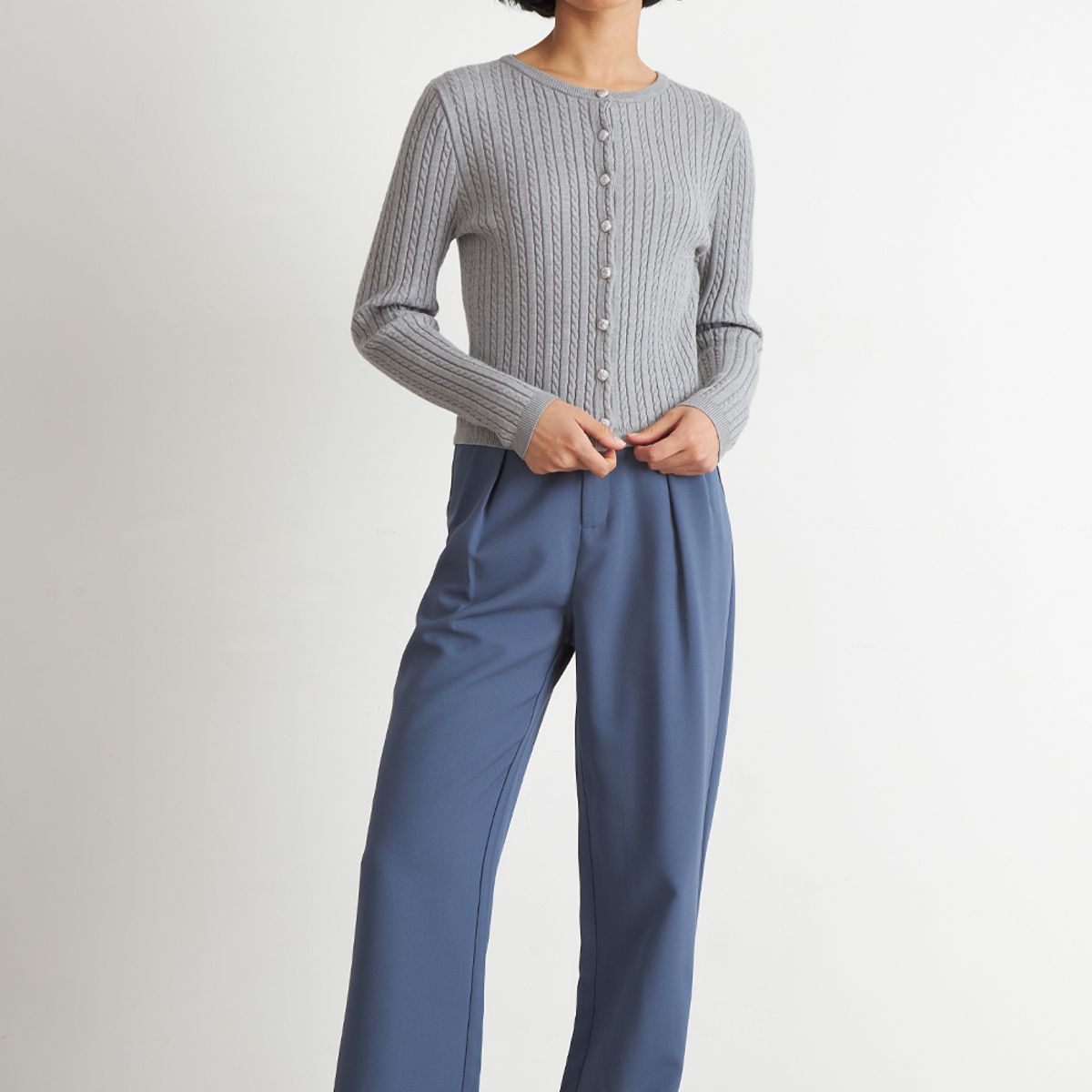 NICOPOLY - Cárdigan Trenzado Cuello Redondo Gris Nicopoly