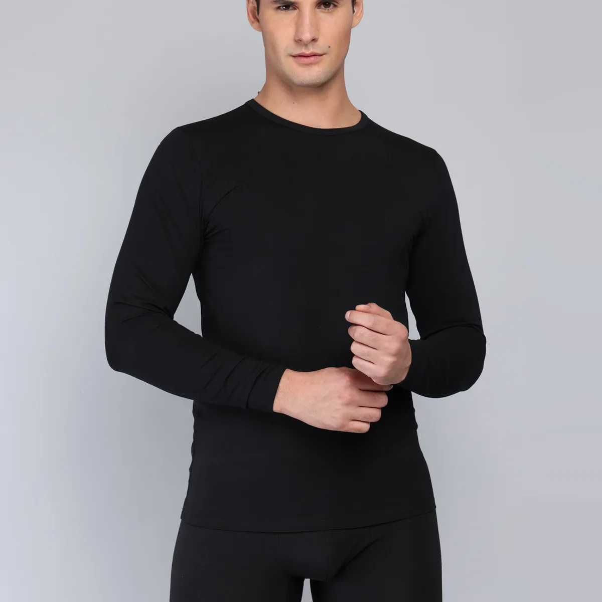 ARROW - Camiseta Primera Capa Regular Fit Negro Arrow ARROW