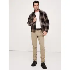 BANANA REPUBLIC - Pantalón Hombre Slim Traveler Café