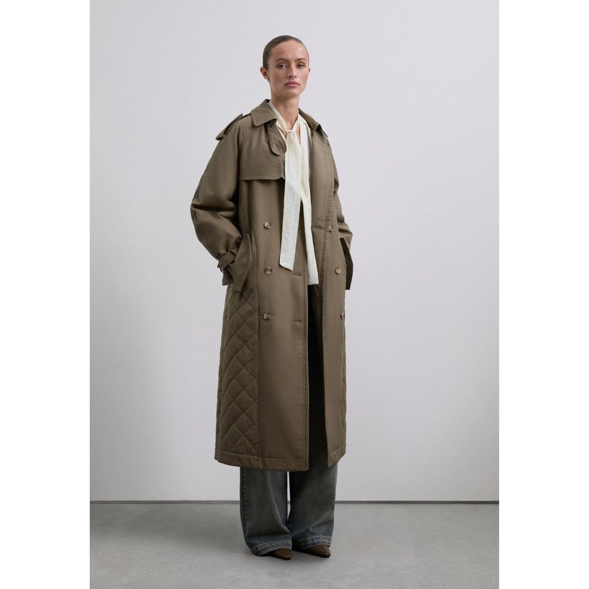 SCALPERS - Abrigo Trench Impermeable