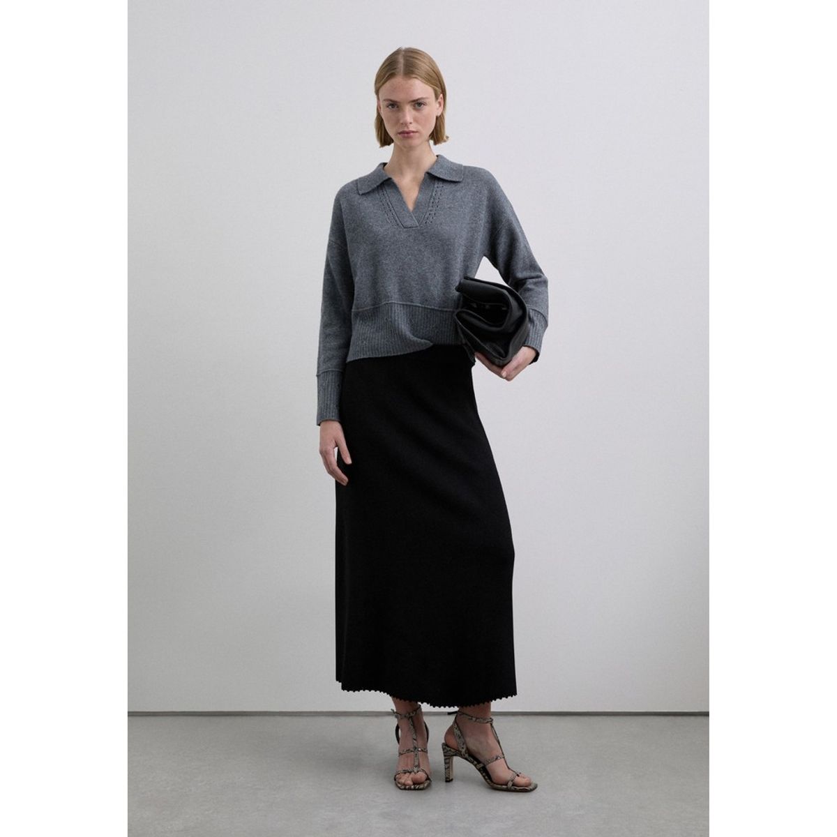 SCALPERS - Falda Asimétrica Acabado Especial