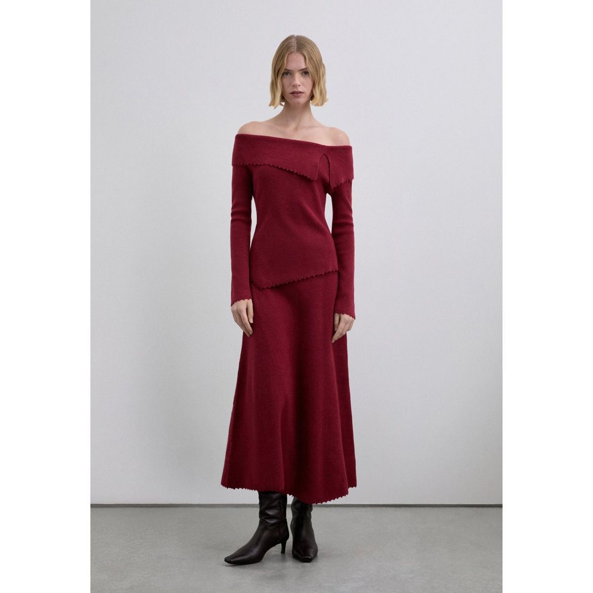 SCALPERS - Falda Asimétrica Acabado Especial