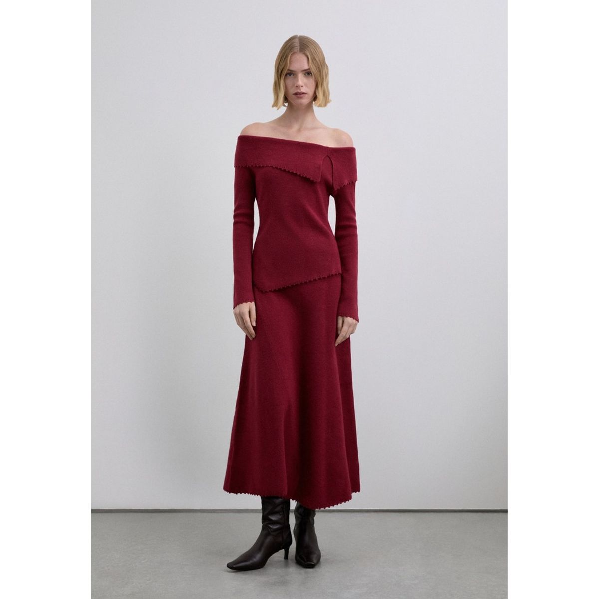 SCALPERS - Falda Asimétrica Acabado Especial