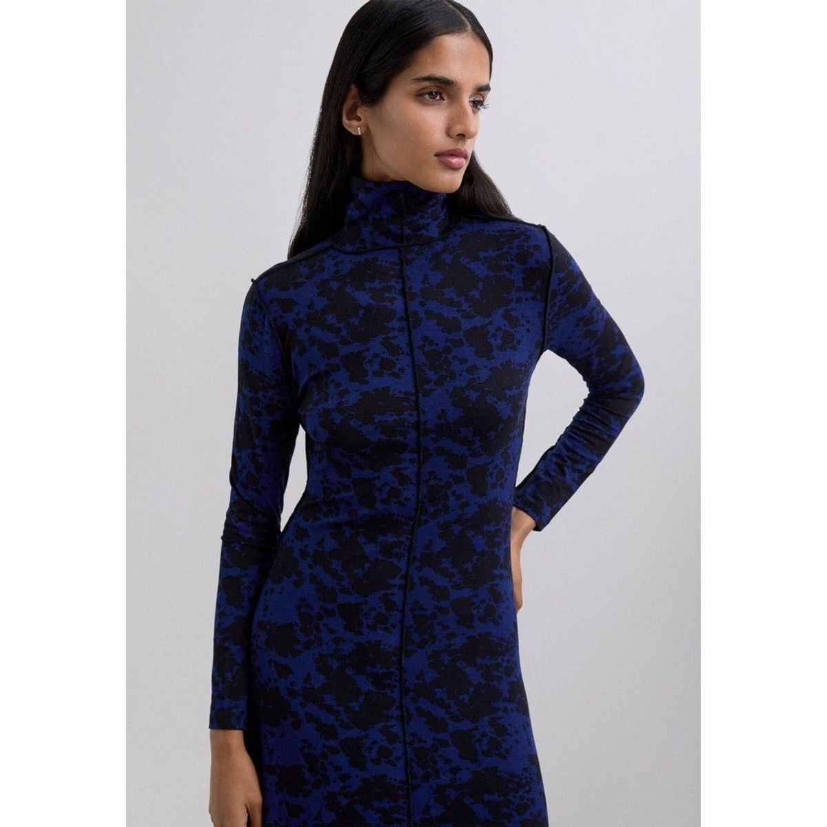 SCALPERS - Vestido Midi Animal Print