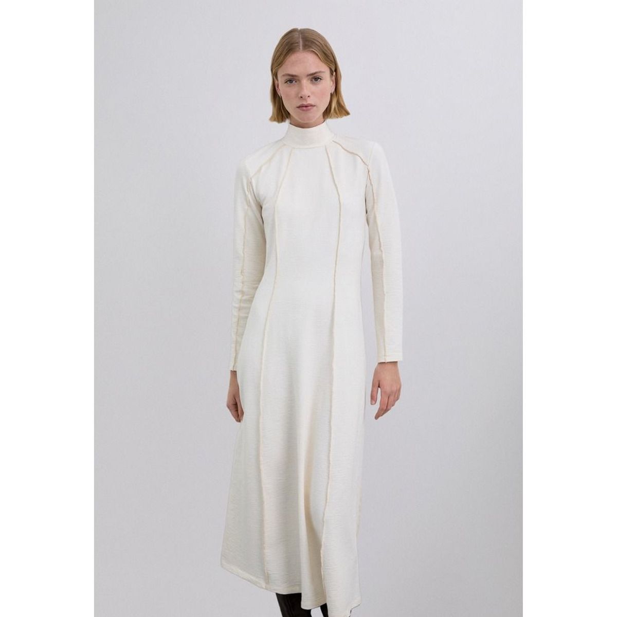 SCALPERS - Vestido Midi Punto Overlock