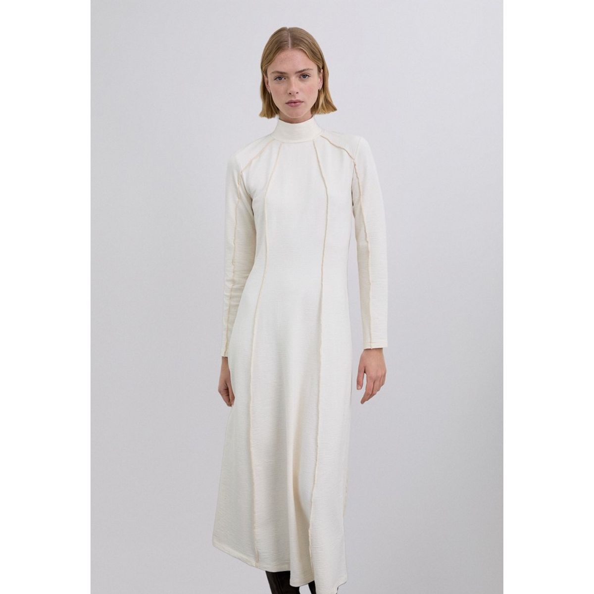 SCALPERS - Vestido Midi Punto Overlock