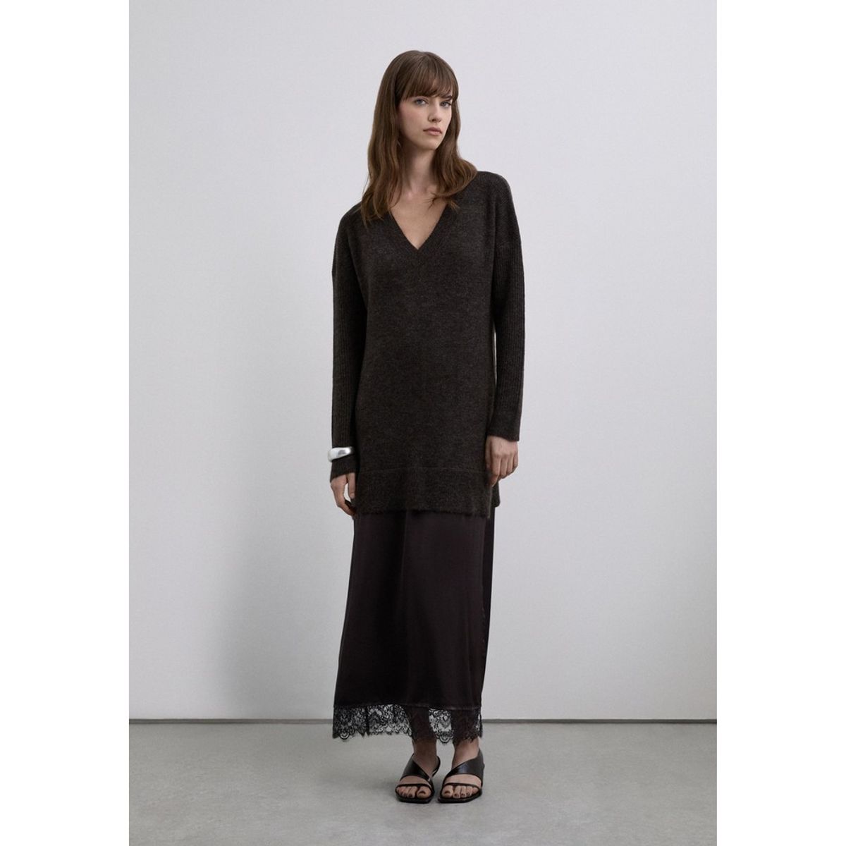 SCALPERS - Vestido Midi Punto Y Detalle Lencero