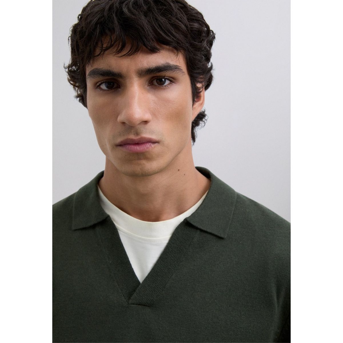 SCALPERS - Jersey Polo Cuello Pico Lana