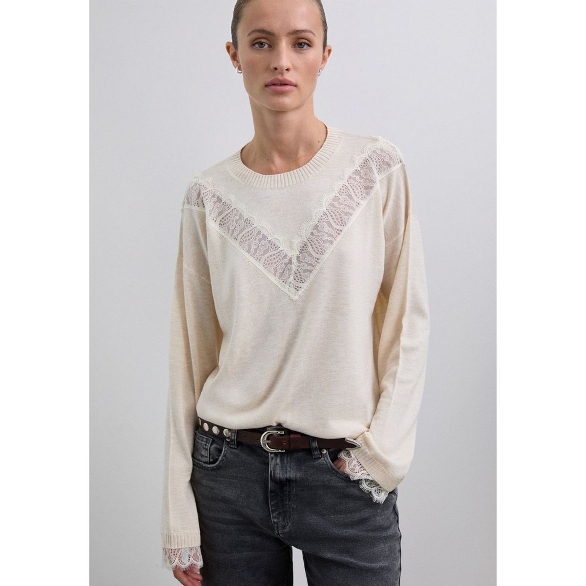 SCALPERS - Jersey Detalles Encajes