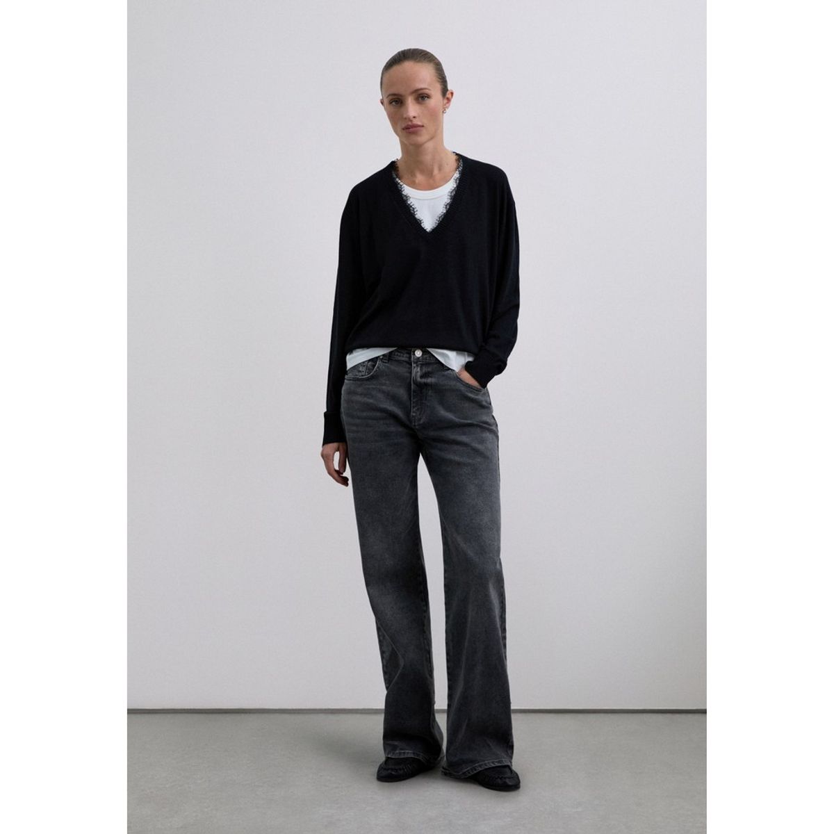 SCALPERS - Jersey Escote V Encaje