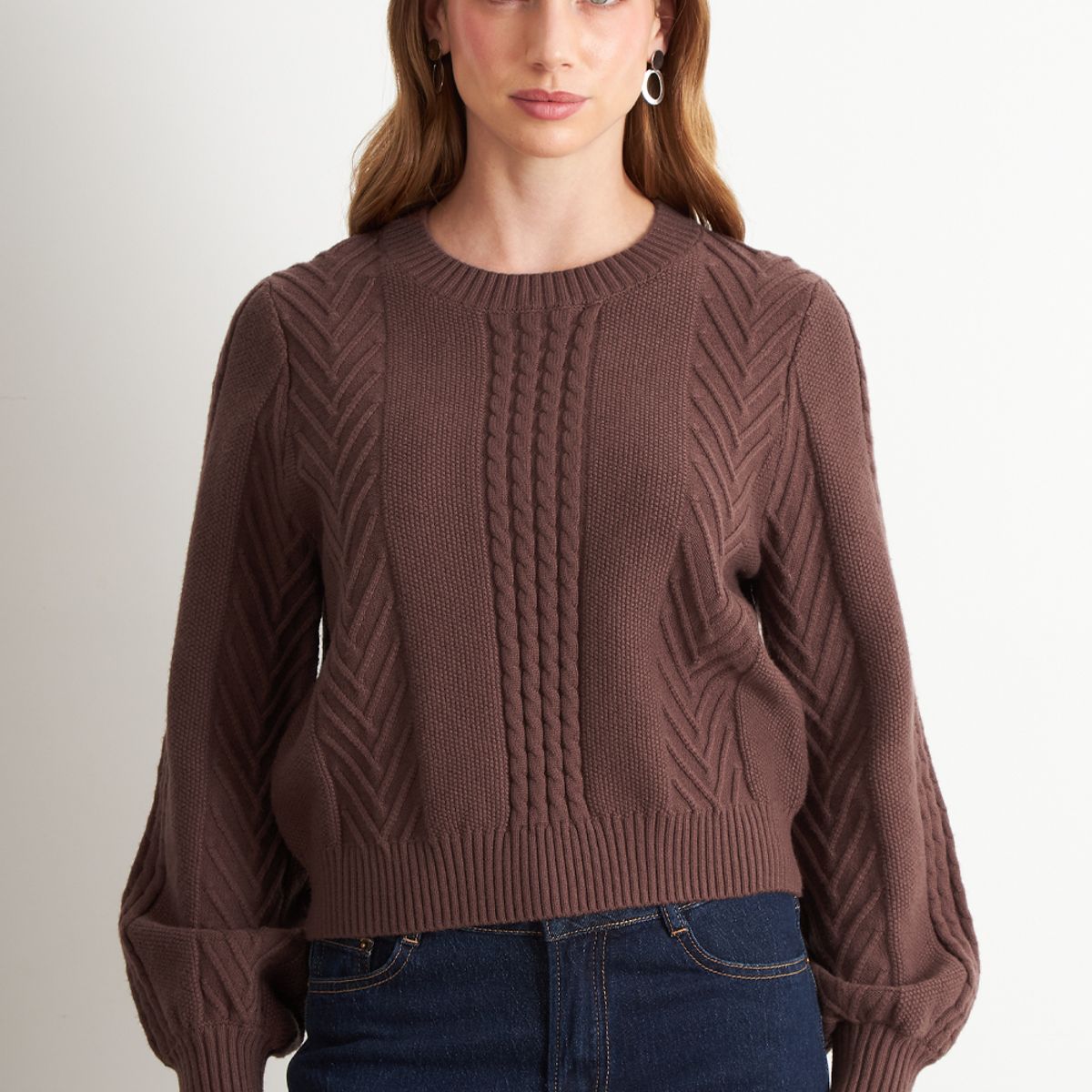 NICOPOLY - Sweater Trenzado Cuello Redondo Café Nicopoly