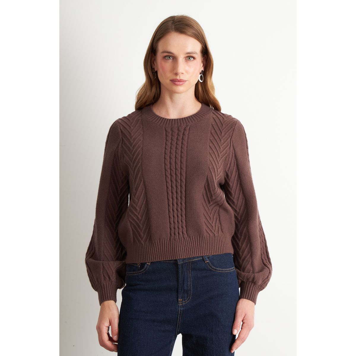 NICOPOLY - Sweater Trenzado Cuello Redondo Café Nicopoly