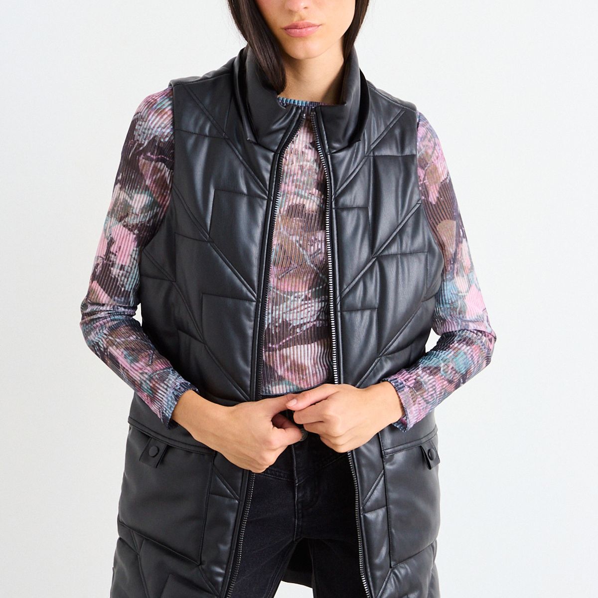 IO - Parka Larga Sin Mangas Mujer Negro Io