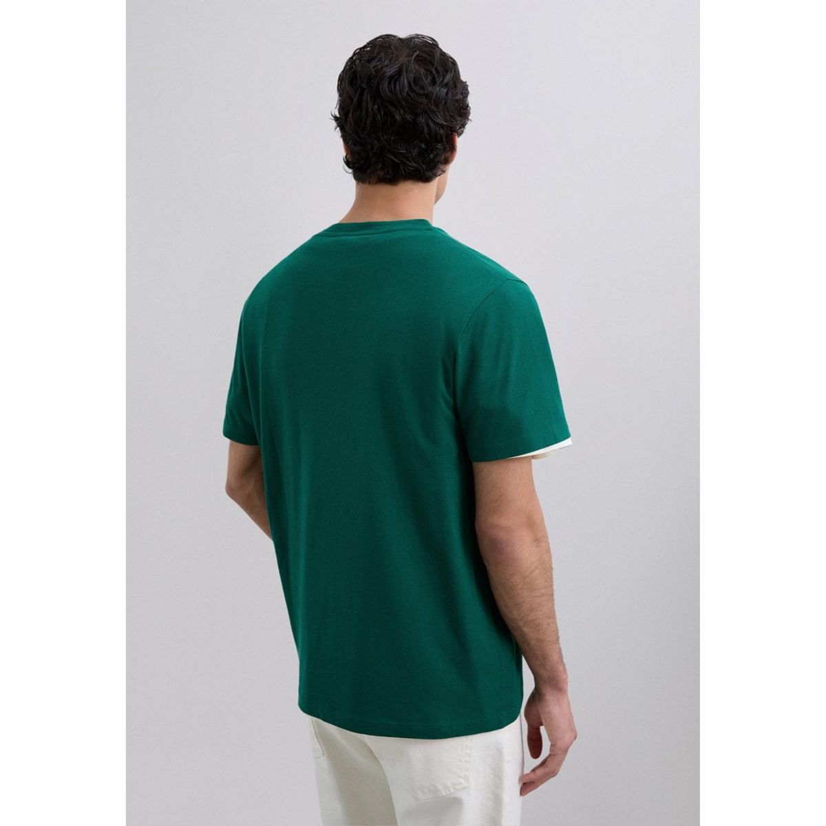 SCALPERS - Polera Calavera Bordada