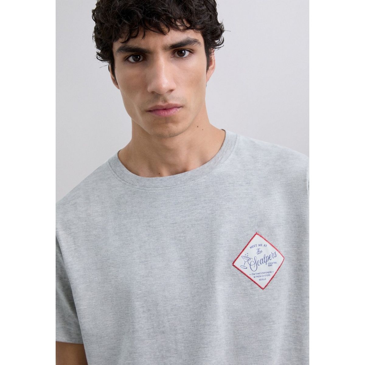 SCALPERS - Polera Parche Bordado Logo