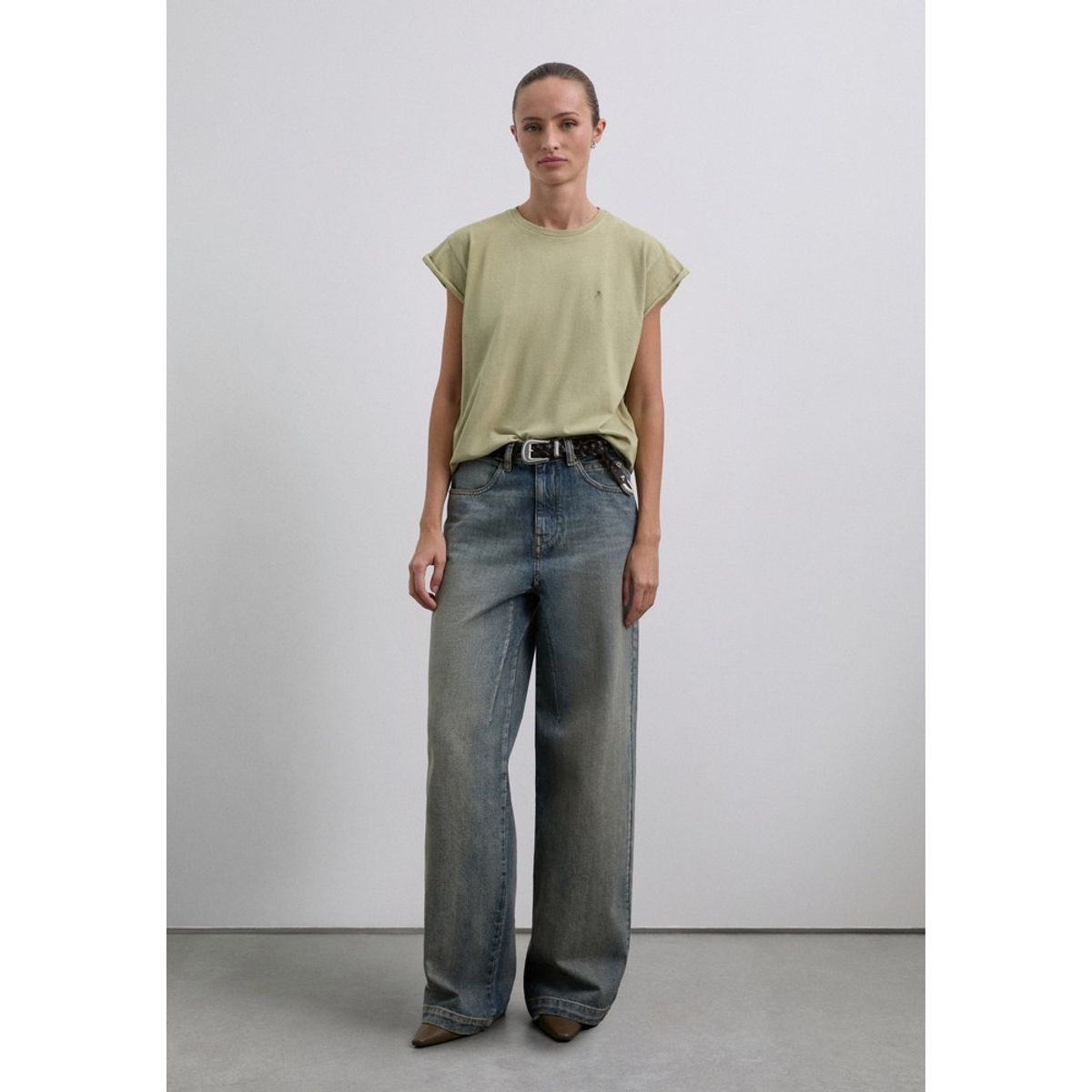 SCALPERS - Polera Básica Calavera